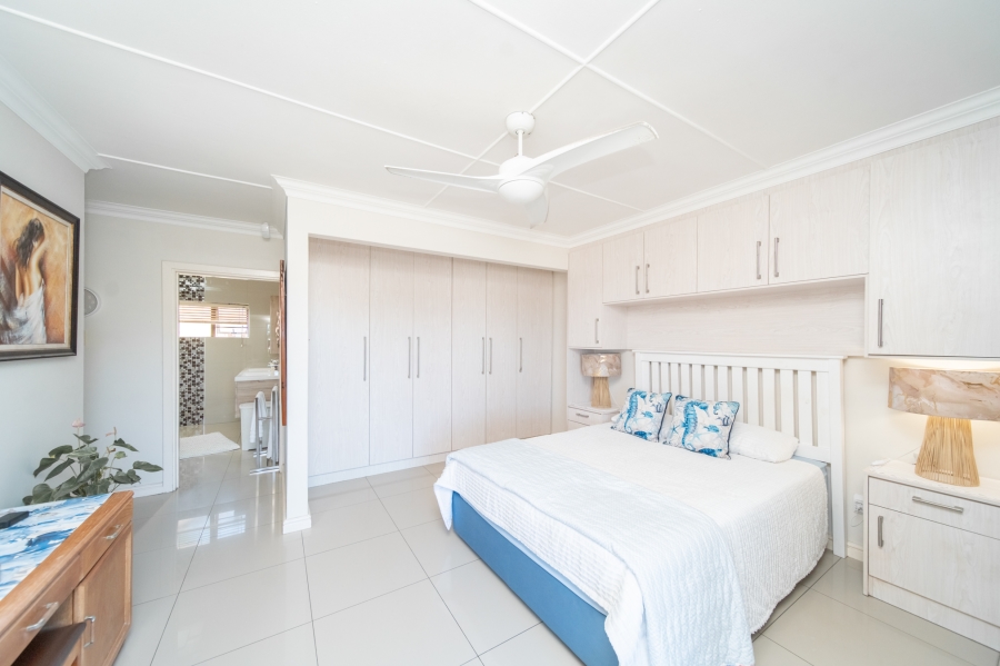 4 Bedroom Property for Sale in Bonza Bay Eastern Cape